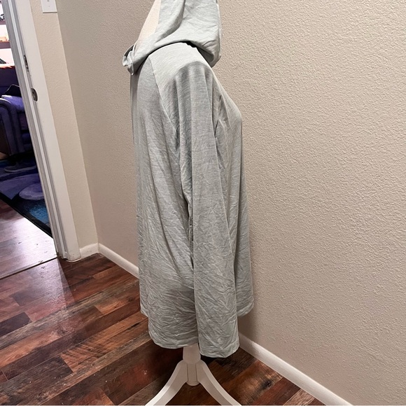 Hurley Light Gray Lightweight Performance Hoodie - Size Large - Picture 3 of 10